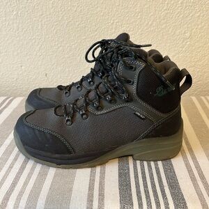 Women’s Danner composite toe work boot